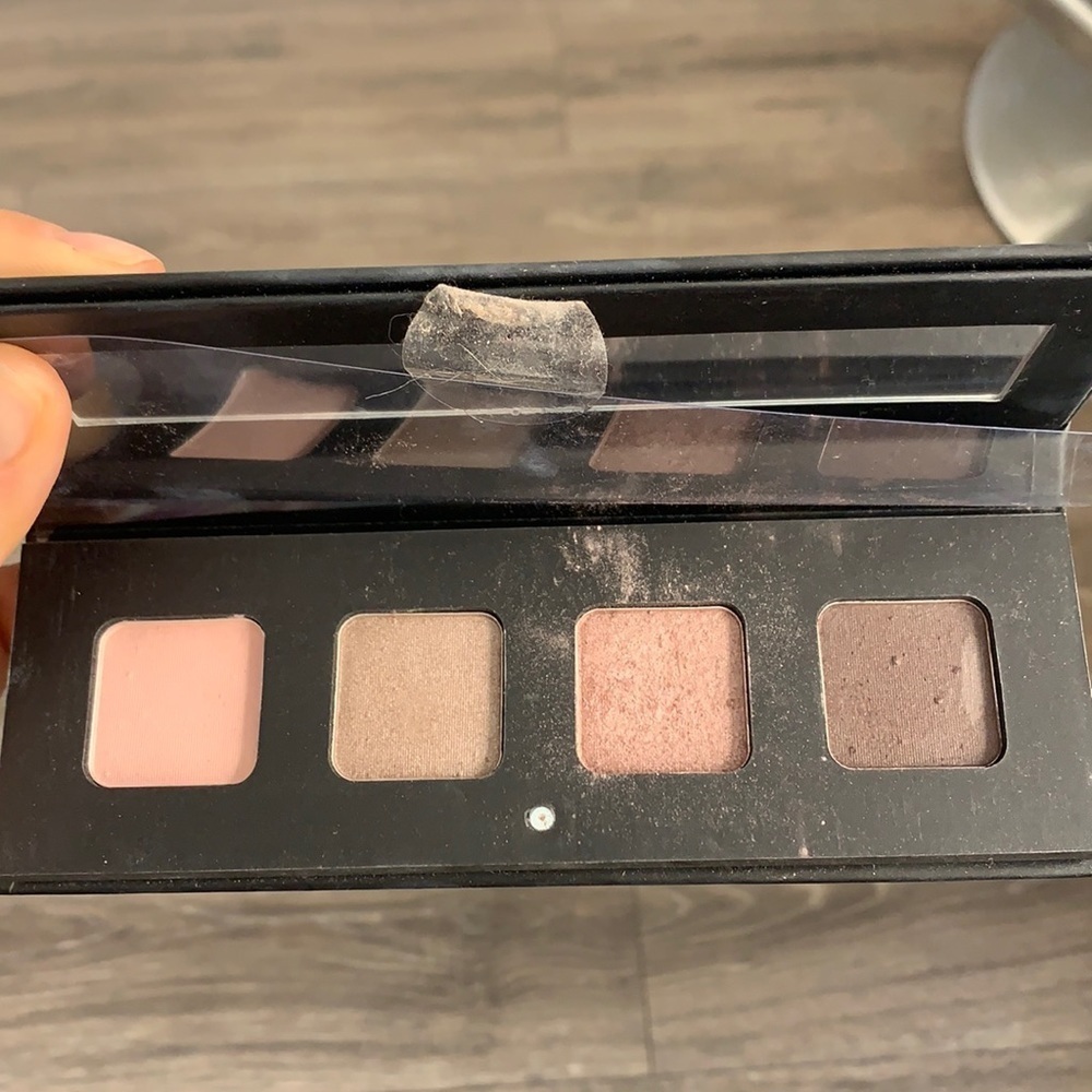 BUNDLE OF E.L.F. MAKEUP - Picture 4 of 16